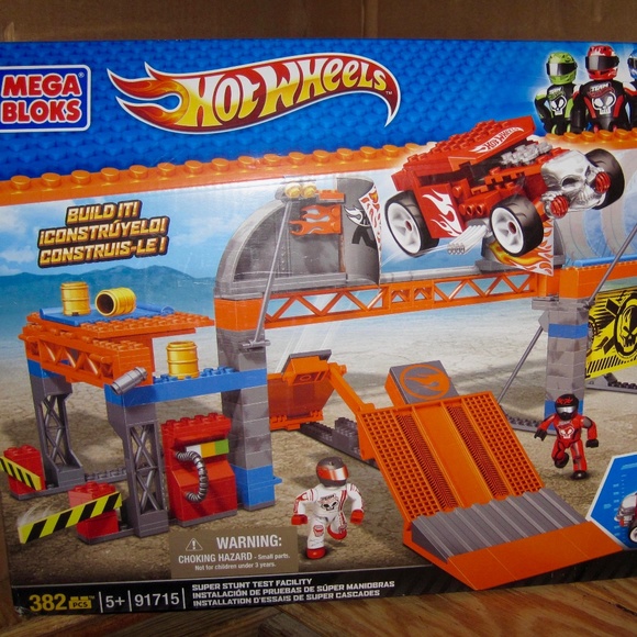 Mega Bloks Other - New Mega Bloks Hot Wheels - Set 91715